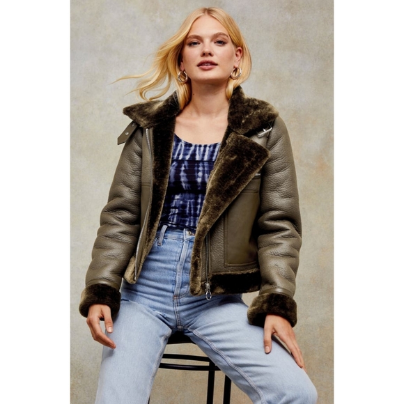 Faux leather cropped bomber jacket - Picture 3 of 8